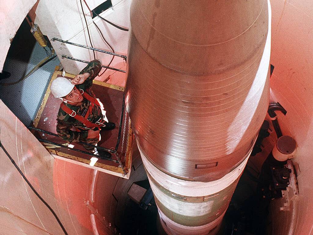 آمریکا به پیمان منع همه جانبه آزمایش هسته ای احترام بگذارد