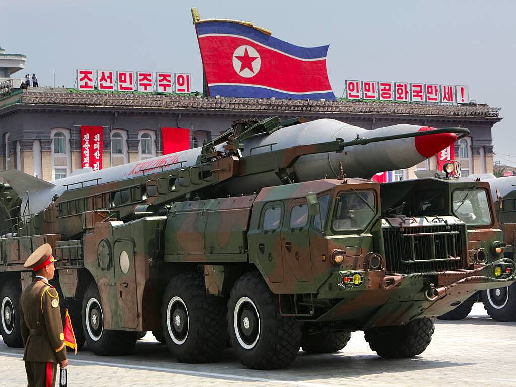 رهبر کره شمالی بر تقویت تسلیحات هسته ‌ای کشورش تاکید کرد